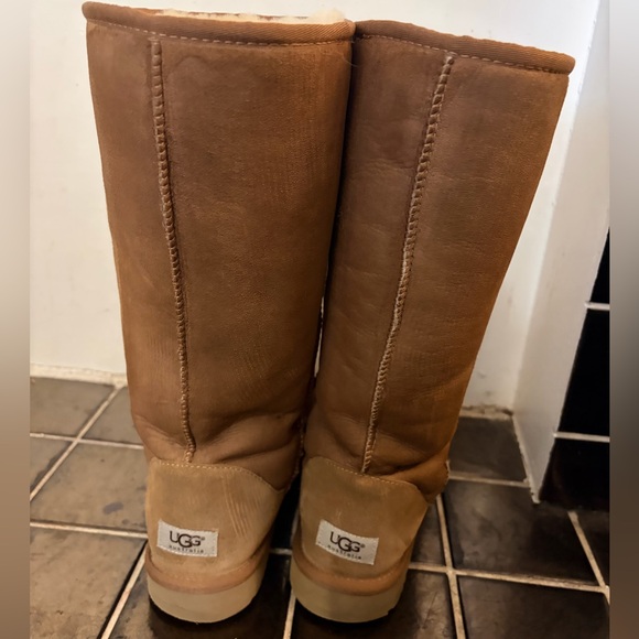 UGG Classic Suede Boots - Chestnut - Picture 3 of 6